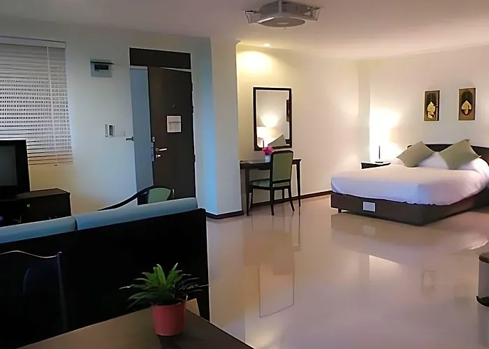 Capital Mansion - Sha Certified 3* Bangkok